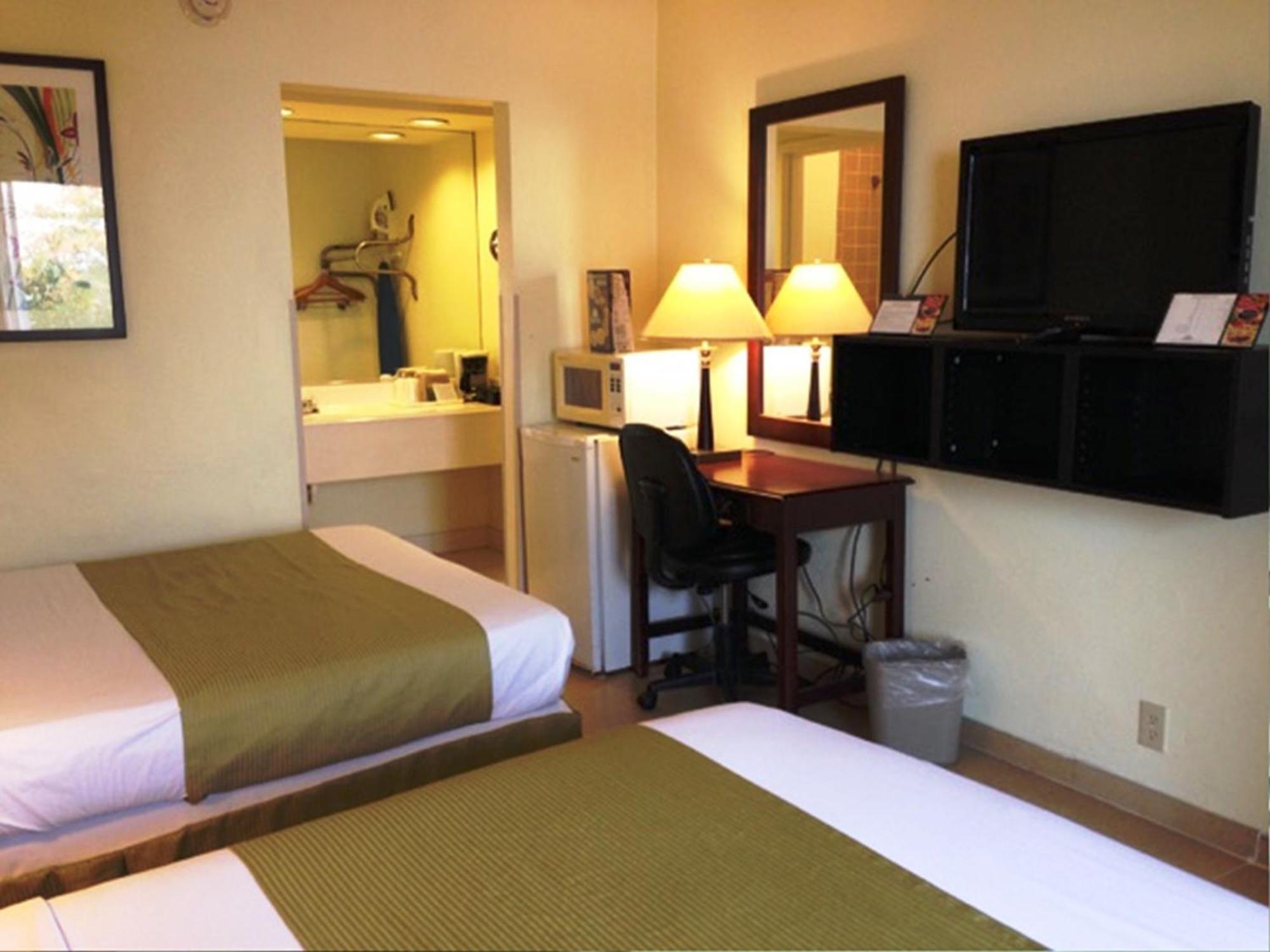 Days Inn By Wyndham Irving Grapevine Dfw Airport North Buitenkant foto