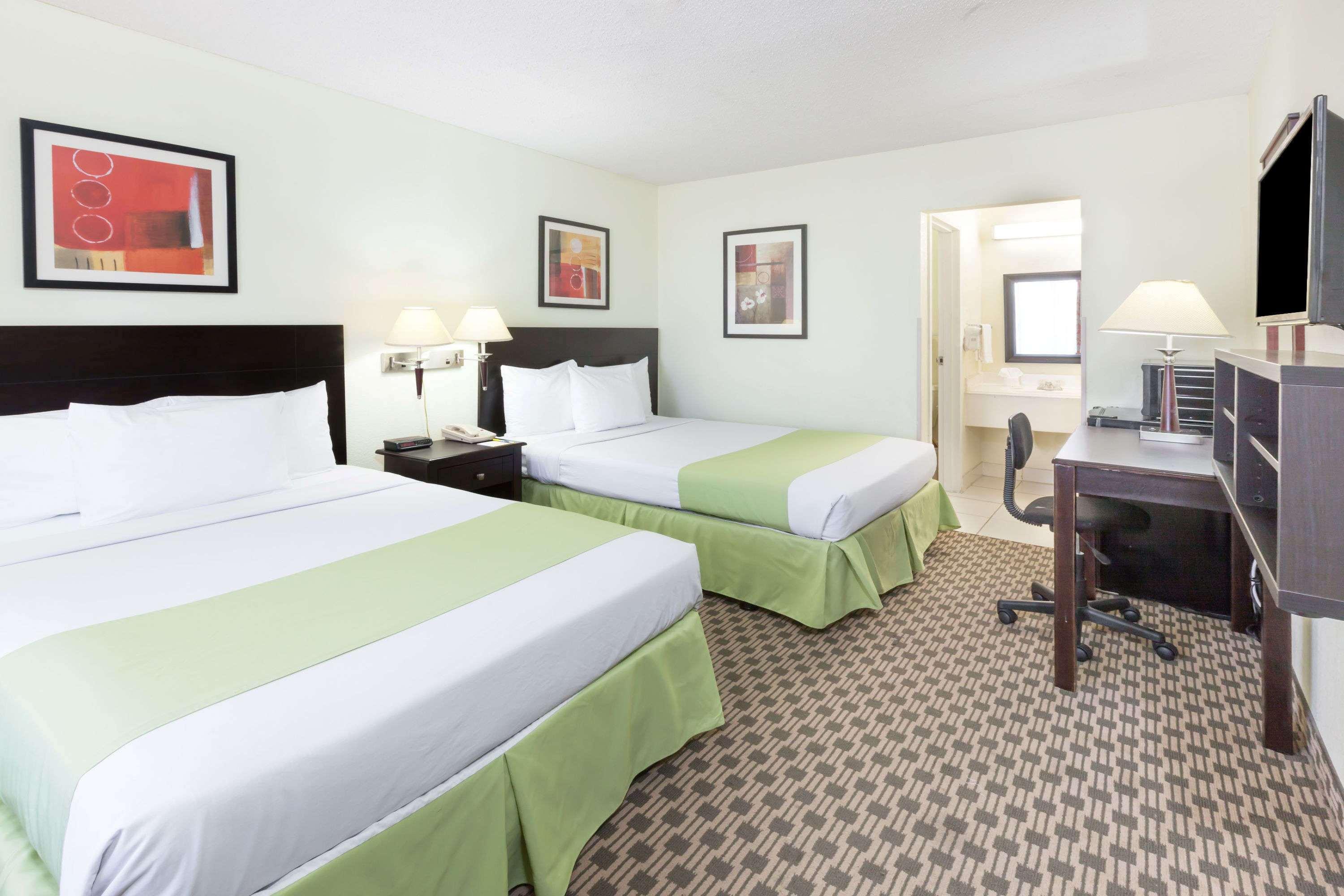 Days Inn By Wyndham Irving Grapevine Dfw Airport North Buitenkant foto