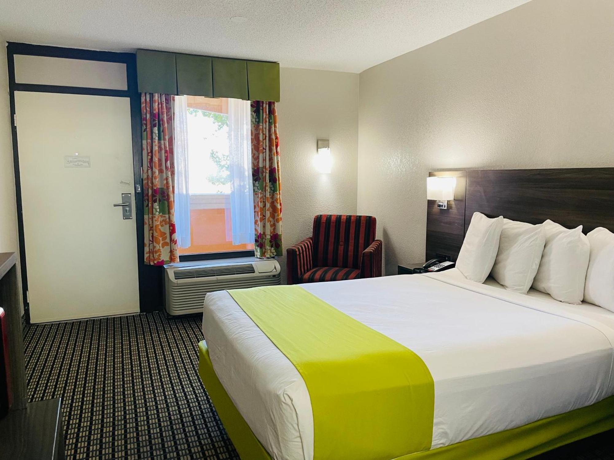Days Inn By Wyndham Irving Grapevine Dfw Airport North Buitenkant foto