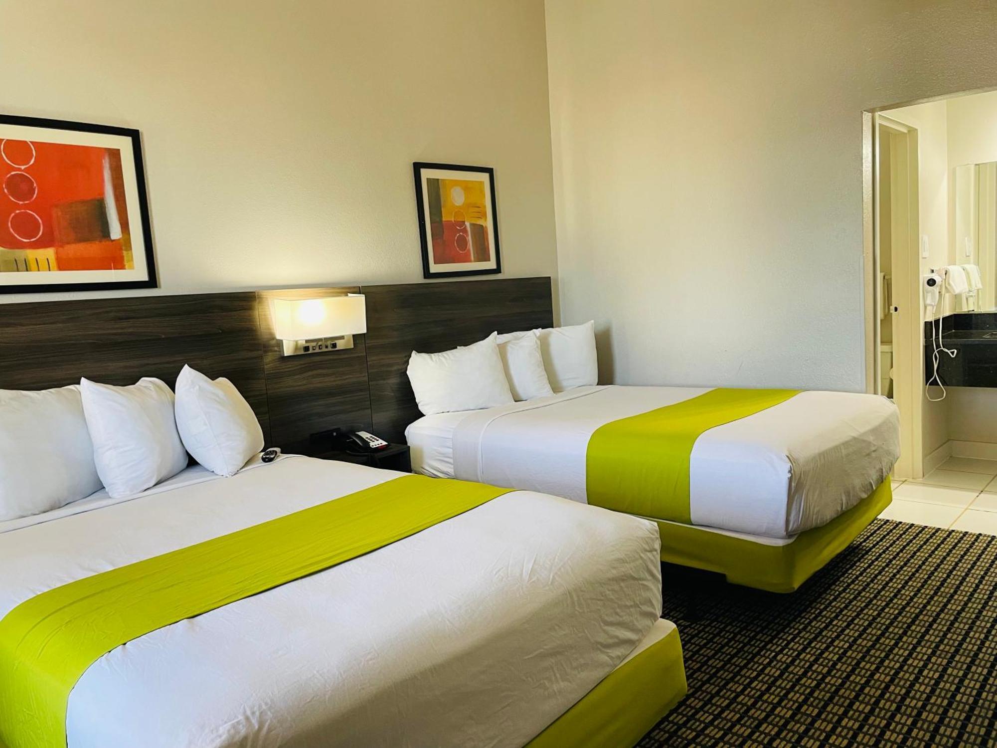 Days Inn By Wyndham Irving Grapevine Dfw Airport North Buitenkant foto