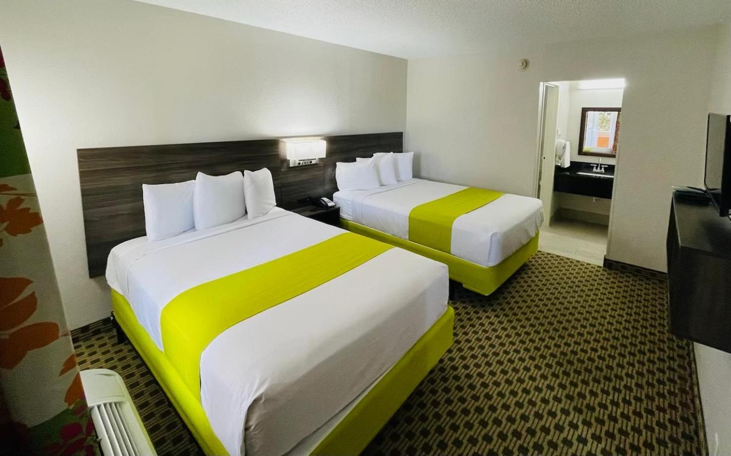 Days Inn By Wyndham Irving Grapevine Dfw Airport North Buitenkant foto