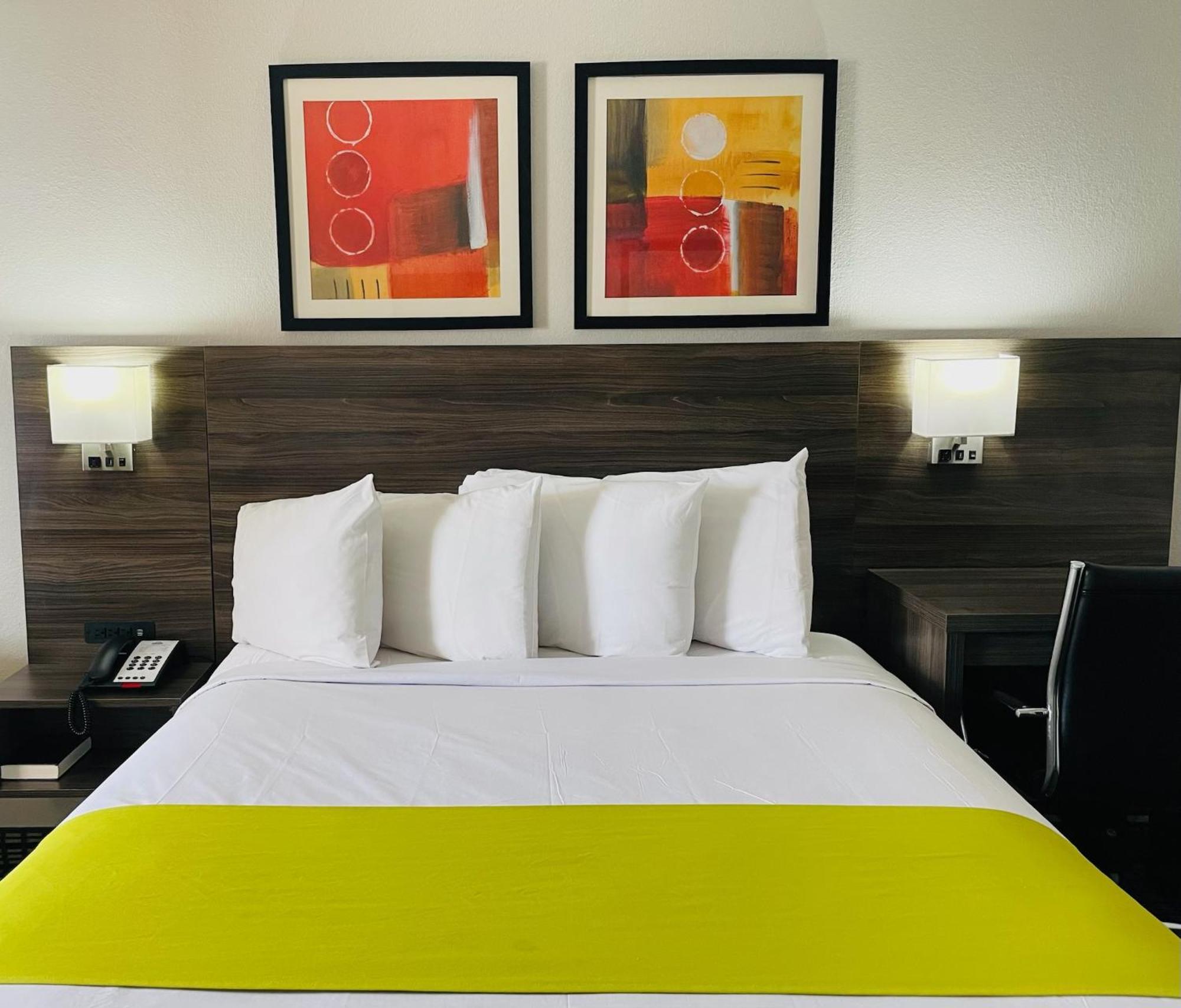 Days Inn By Wyndham Irving Grapevine Dfw Airport North Buitenkant foto